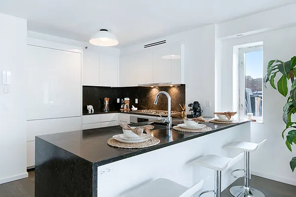 Sold by Compass | media 6