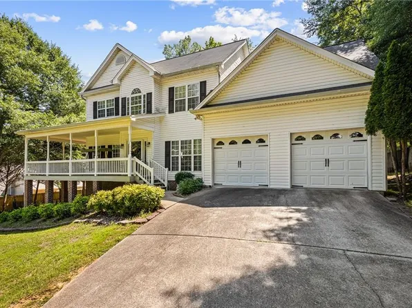 4605 Rivers Edge Dr, Gainesville, GA 30506