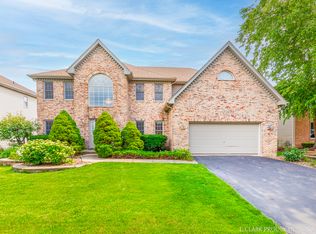 2724 Wait Rd, Naperville, IL 60564