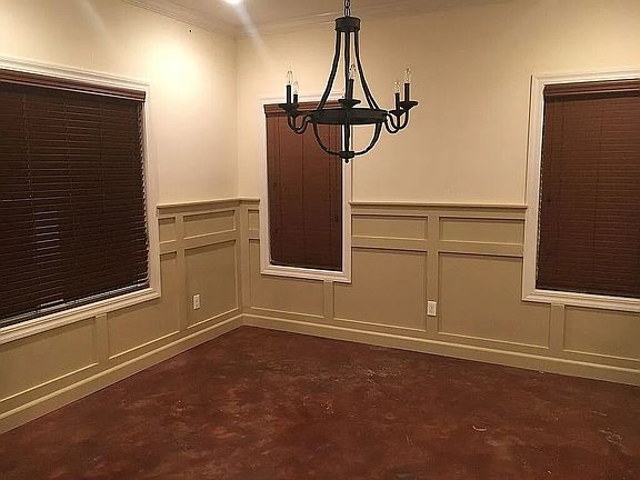 3rd image of 3507 Aggie Rd