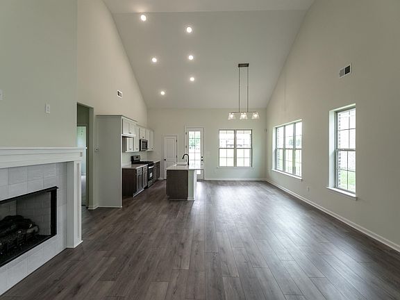 4th image of 320 Saint Andrews Dr Lot 13A