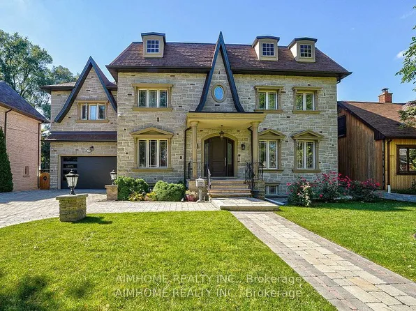 38 Pheasant Rd, Toronto, ON M2M 3G7
