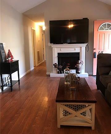 5th image of 309 Mel Ln