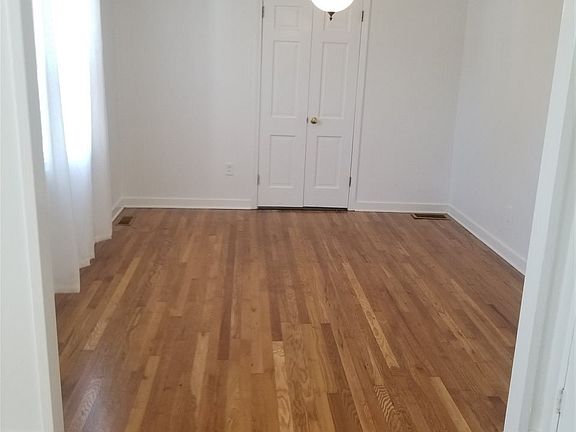 3rd image of 7408 Gravely Ct
