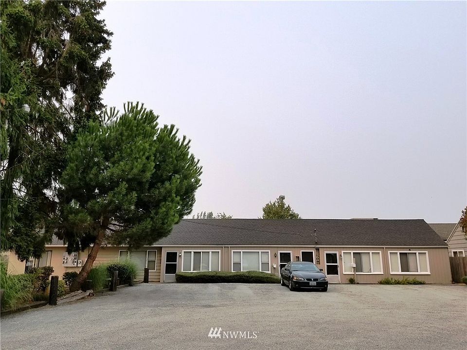 2nd image of 908 Delta Avenue