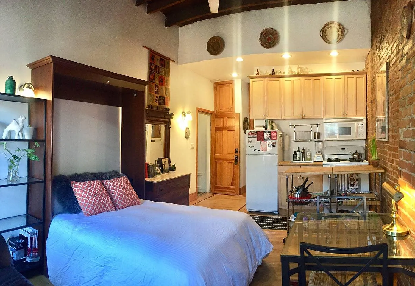 10 King Pl — Photo 1