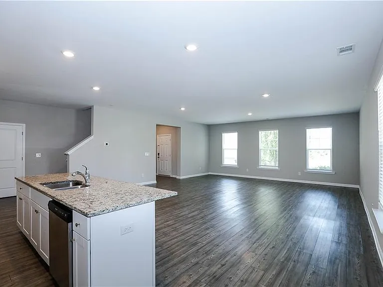 4355 Magpie Dr — Photo 10