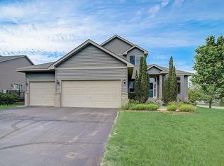 9957 Chestnut Ave N, Brooklyn Park, MN 55443