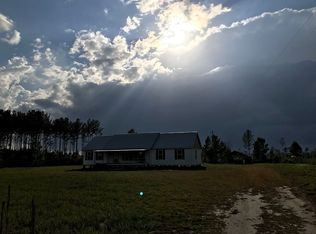 636 Shell Bell Rd, Nicholls, GA 31554