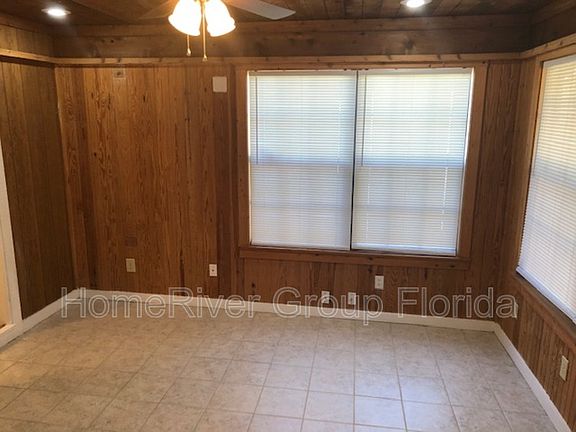 4th image of 6909 N Fremont Ave