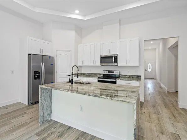 1370 E Pkwy, Deland, FL 32724