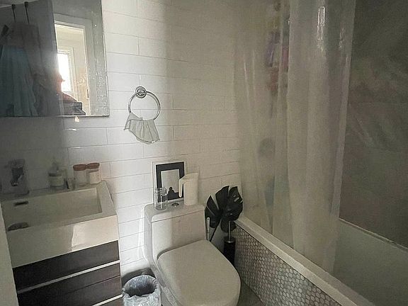 3rd image of 321 Eldert St #4A