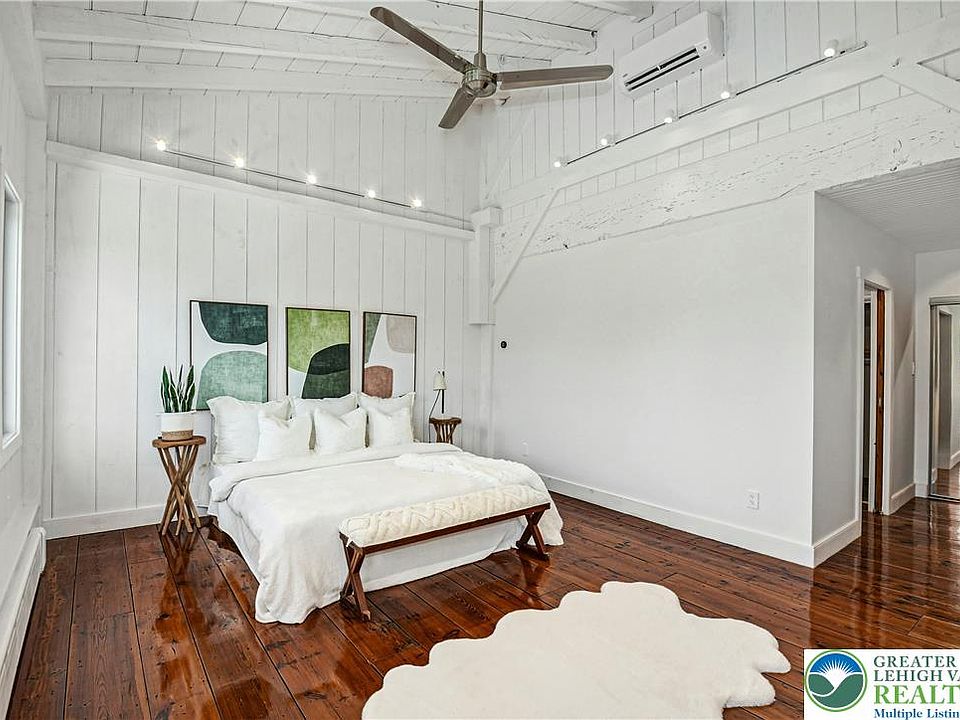 22nd image of this home