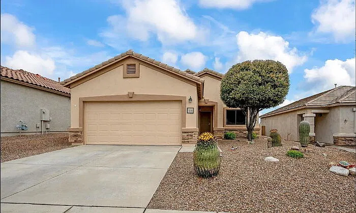 1316 W Via Cerro Colorado