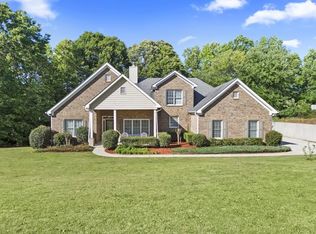 2718 White Rock Dr, Buford, GA 30519