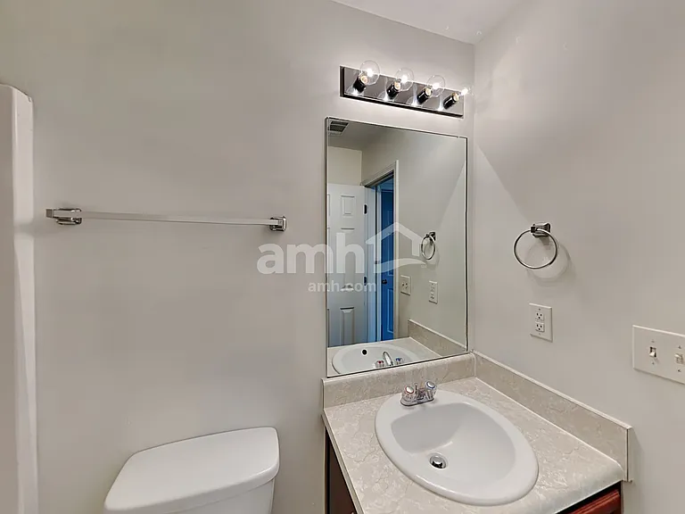 105 Hidden Creek Dr — Photo 15