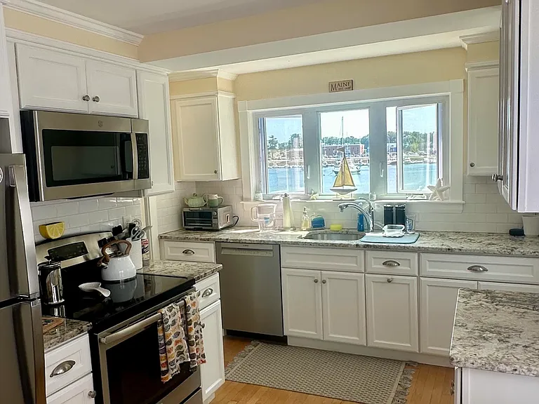 118 Whipple Rd — Photo 24