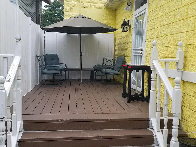 611 Kelton Ave — Photo 14