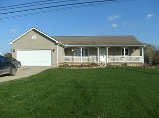 1337 Hemingway Rd, Lake Orion, MI 48360