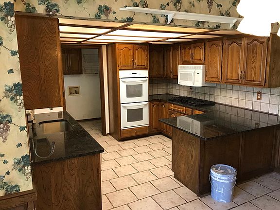 2nd image of 2601 W Boston St