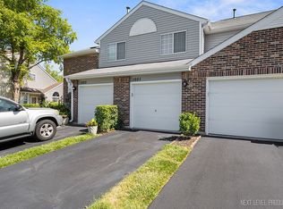 1021 Bedford Dr, Carol Stream, IL 60188