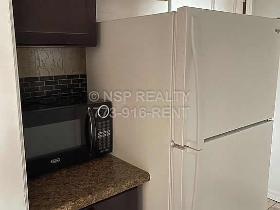 4th image of 1371 W Estes Ave #I