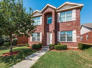 8933 Stewart St, Aubrey, TX 76227