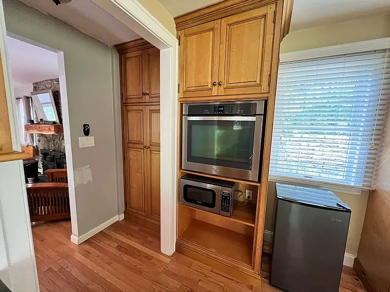 73 Hemlock Rd — Photo 18