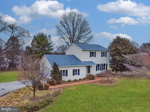 629 Annette Dr, York, PA 17403