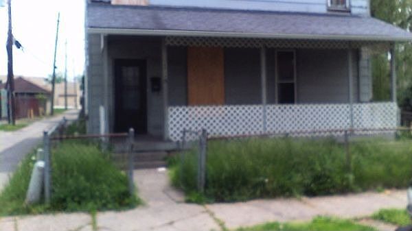 2nd image of 1113 Villa Ave
