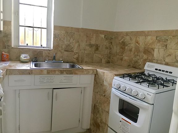 5th image of 6973 Indian Creek Dr