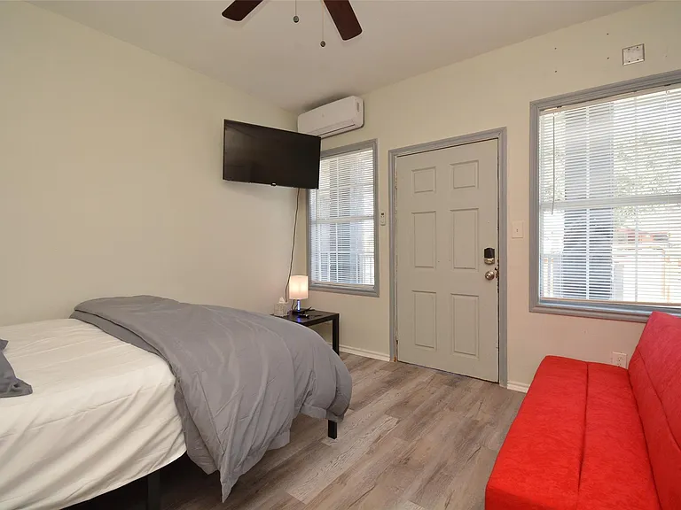 7124 Avenue F #2 — Photo 4