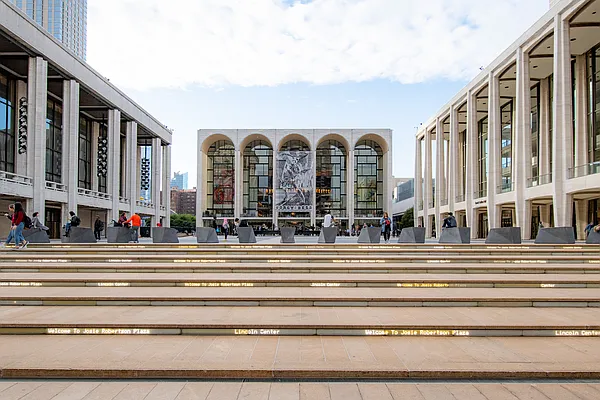 Rented by Sotheby's International Realty | media 26