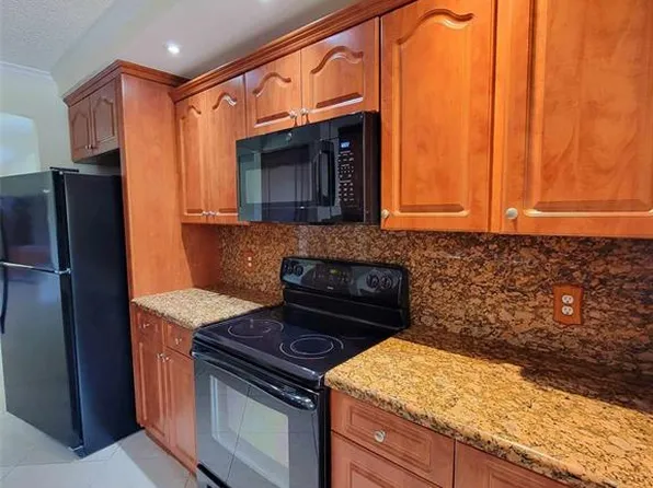 12955 SW 16th Ct, Hollywood, FL 33027