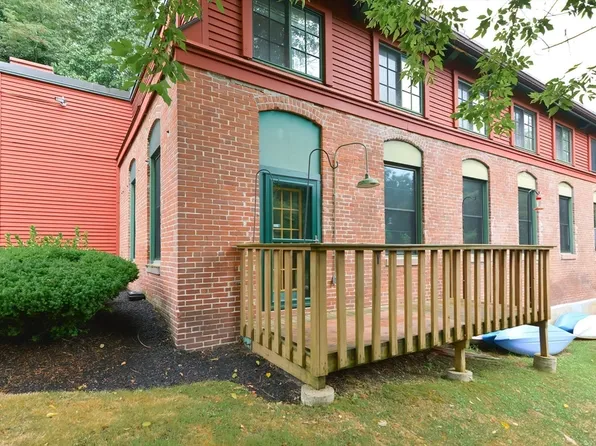 14 Sanford St Unit 54, Medway, MA 02053