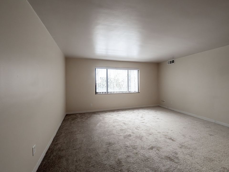 Whitney Avenue Apartments 418 Whitney Ave Pittsburgh PA Zillow