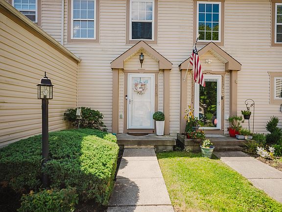3rd image of 970 Sara Ct