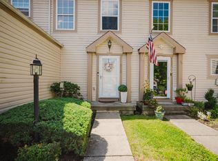 970 Sara Ct, Pataskala, OH 43062