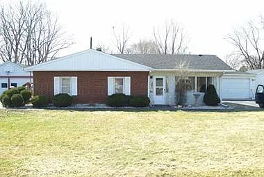 15506 Clyde Ave photo 1