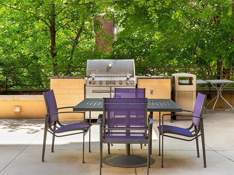 Domain Grill Stations