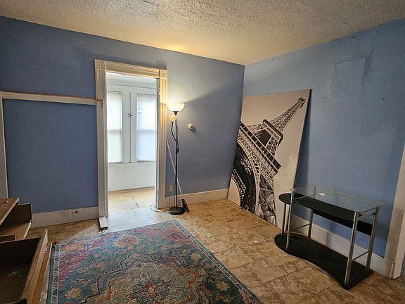 4th image of 470 Main St #1A