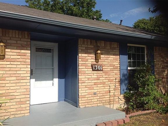 4th image of 1301 Summerwood Ln