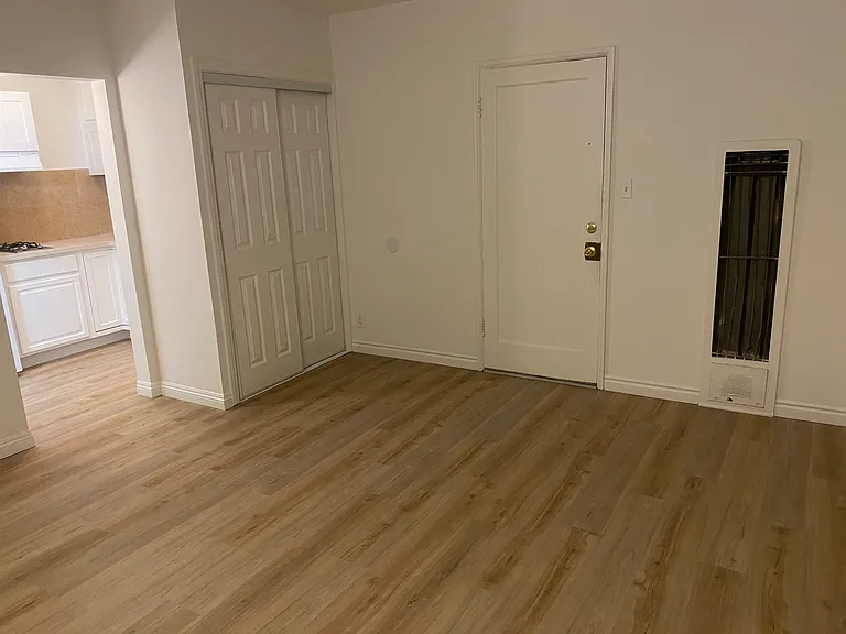 6725 Yucca St #1 — Photo 2