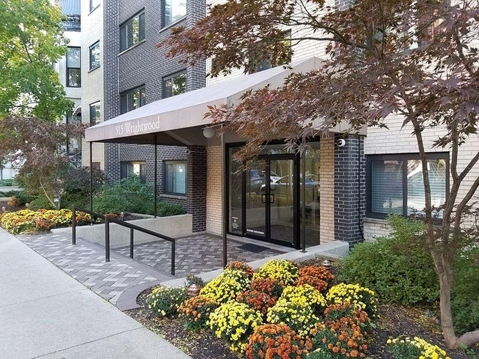 1st image of 515 W Wrightwood Ave APT 514