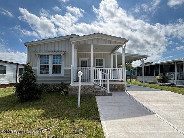 1st image of 571 Tarpon Dr
