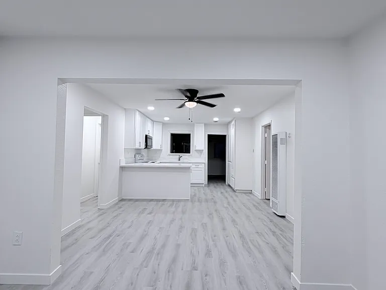 16405 Mesa St #1/2 — Photo 7