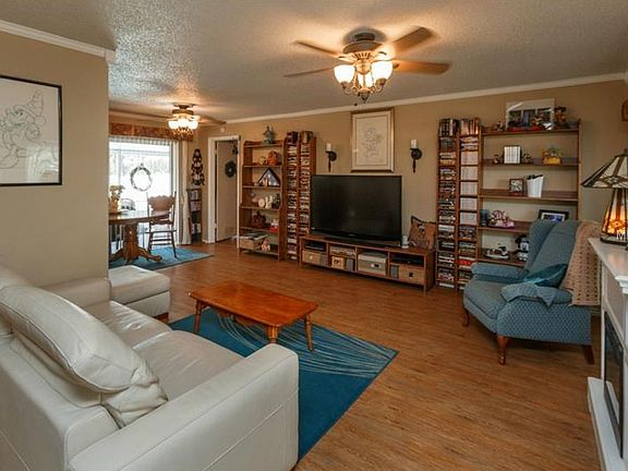 5th image of 1411 Avalon Blvd