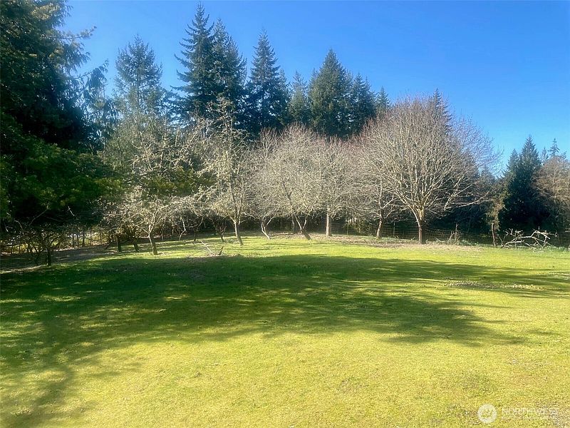 3rd image of 6529 Key Peninsula Hwy NW
