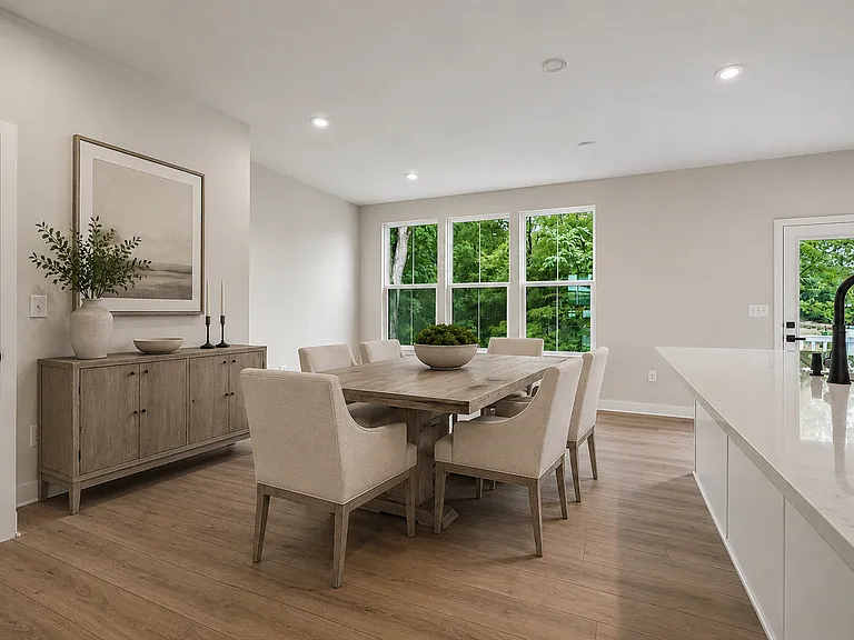 Dining Room Virtually Staged