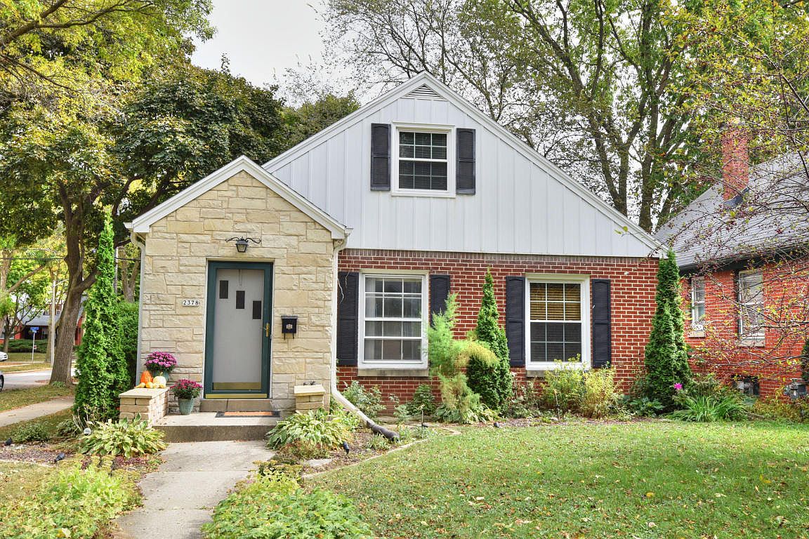 2378 N 71st St, Wauwatosa, WI 53213 Zillow